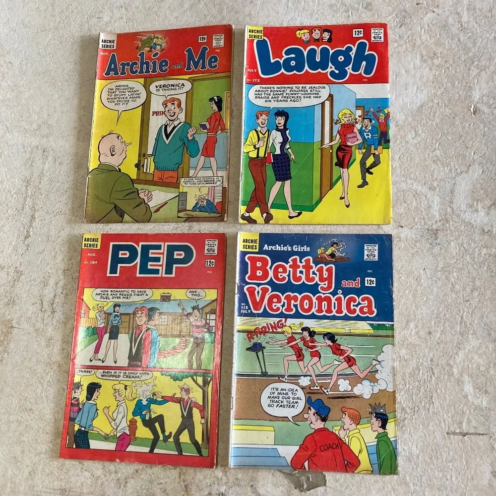 4 Archie Comics - Picture 1 of 2